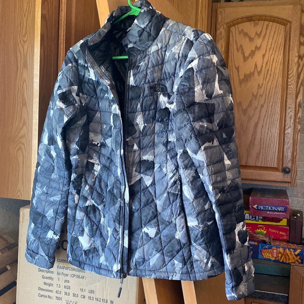 The North Face black and grey light jacket